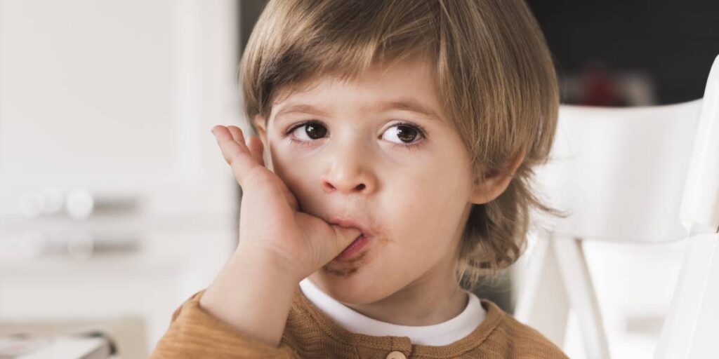 ¿Qué significa que un niño se chupe el dedo?