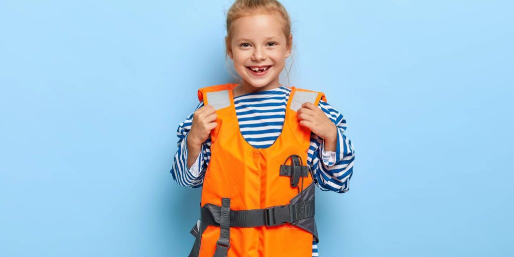 Chalecos salvavidas para bebés y niños: Entiende la etiqueta y elige el correcto