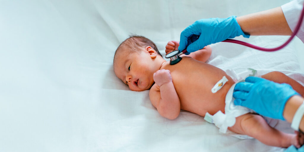 Primera visita al pediatra: todo lo que debes saber