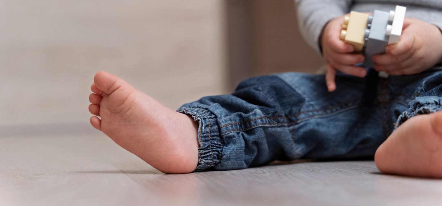 Beneficio de estar descalzo en niños