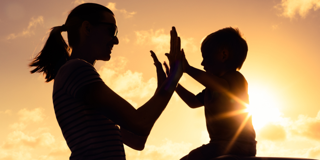 ¿Qué es el «Lighthouse Parenting»?