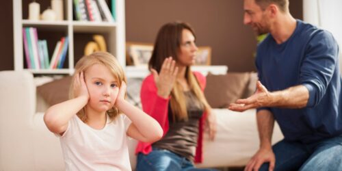 Esto es lo que NO debes hacer frente a tus hijos