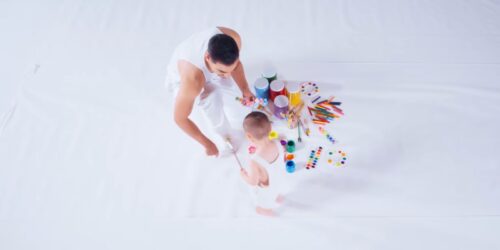 «Eres la alegría en su mejor versión»: Carlos Rivera presenta a su hijo en video musical