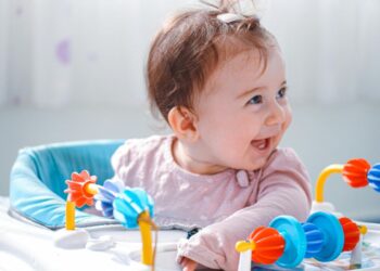 ¿Sirven las andaderas para bebés o retrasan su desarrollo?