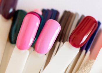 ¿No puedes embarazarte? Revisa que tu esmalte de uñas no dañe tu fertilidad